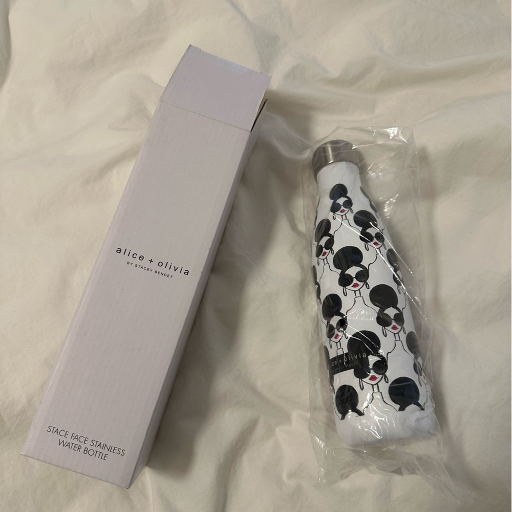 Alice + Olivia stainless steel water bottle